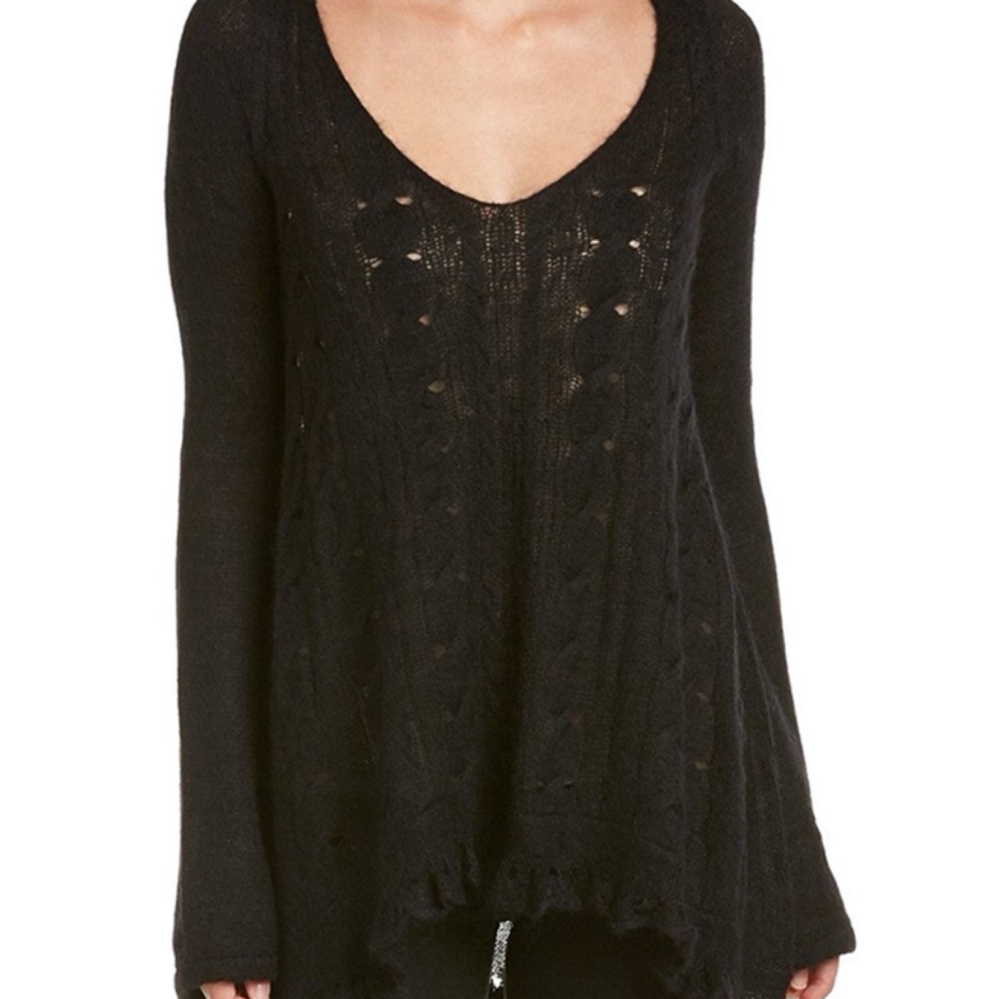 Free People Black 🖤 pull over sweater - Picture 2 of 10